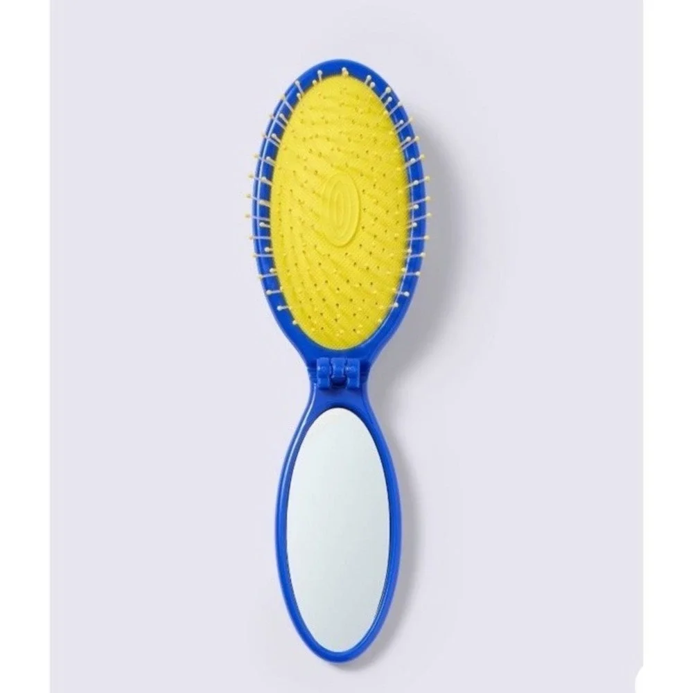 TARGET‎ X POKEMON Wet Brush Pokémon Pop & Go Detangler Pikachu